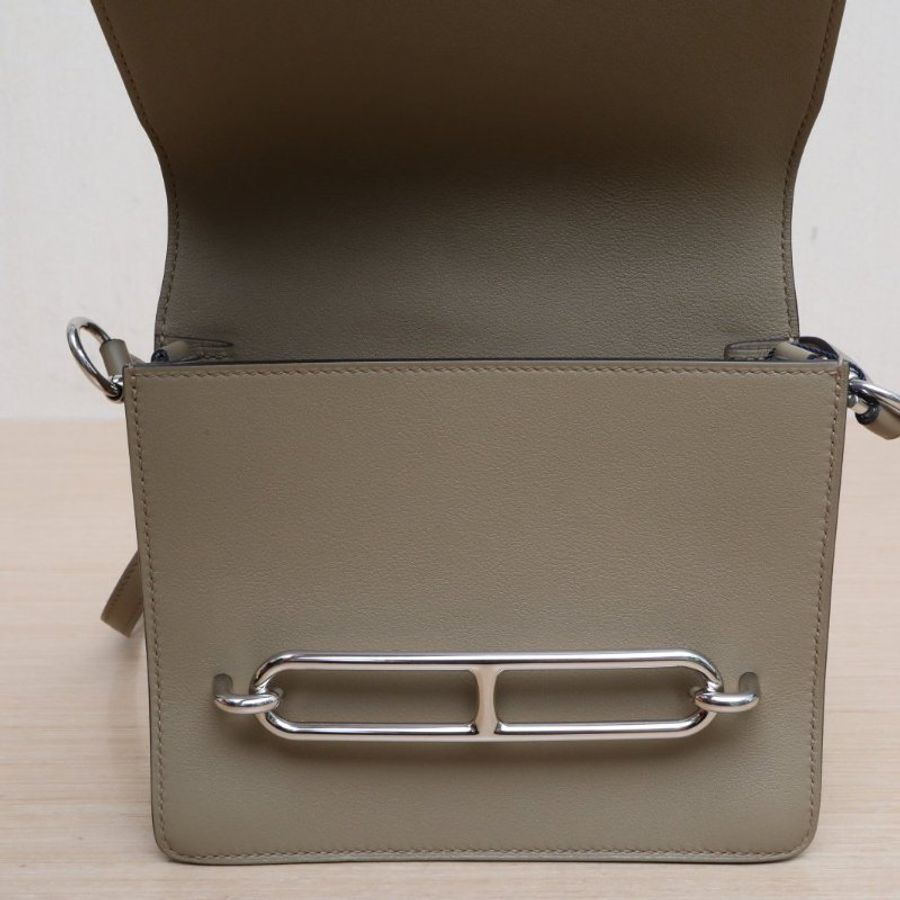 HERMES Roulis豬鼻子198Q馬爾法米色Swift皮B刻銀扣肩背包-2