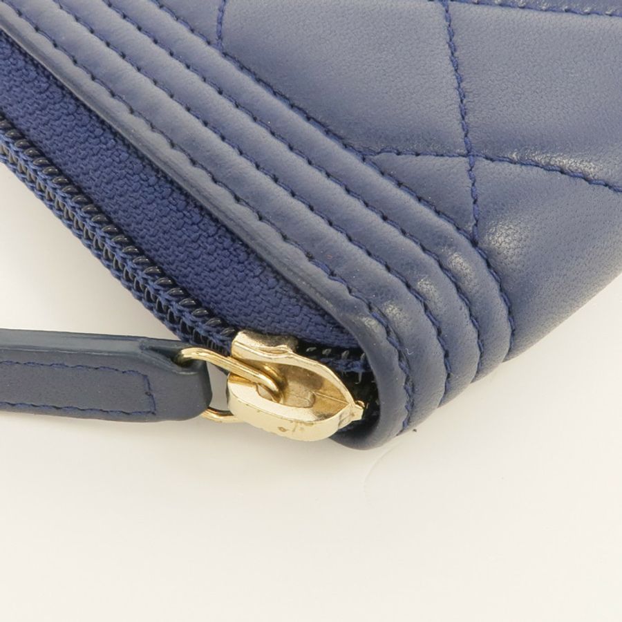CHANEL 羊皮皮革Boy Zipped Wallet金扣錢包-7