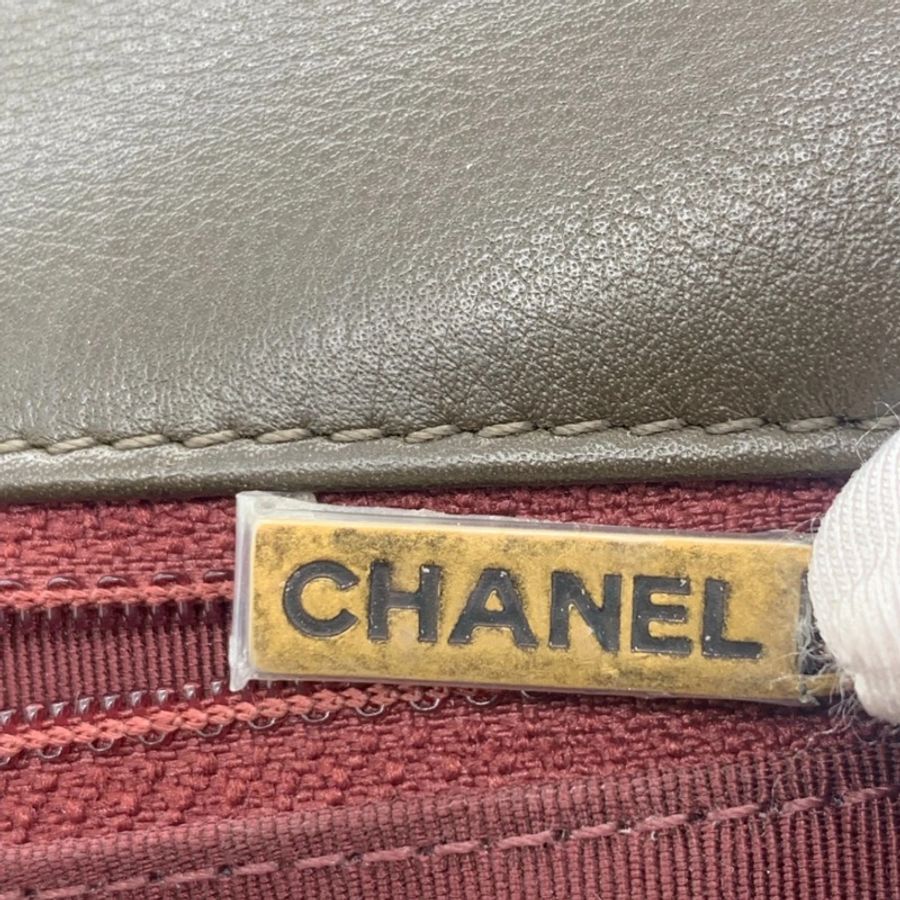 香奈兒(CHANEL)亮面小牛皮菱格紋中號手提翻蓋包-14