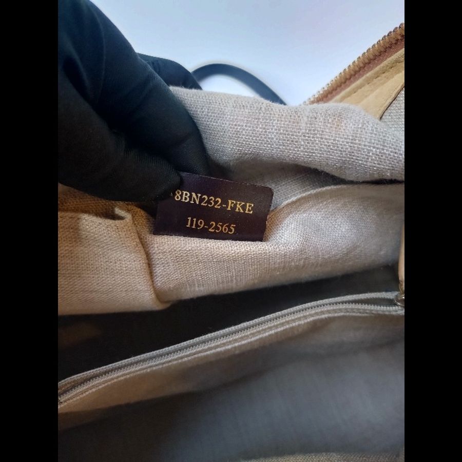 Fendi 駝+紅皮拚色皮革直式肩側包-22