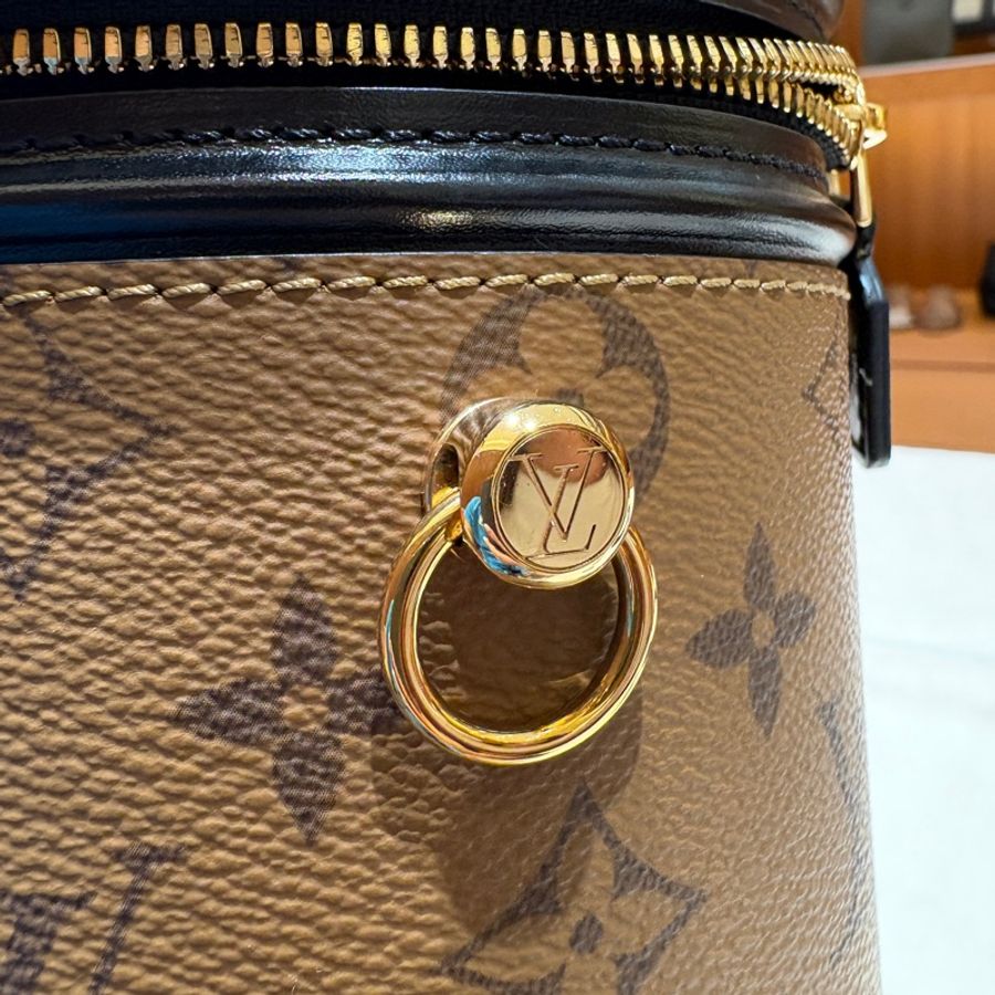 【台中現貨,極新保存】Louis Vuitton CANNES 雙色老花圓桶包|復古化妝箱造型|鎖頭吊飾|手提/肩背/斜背三用-12