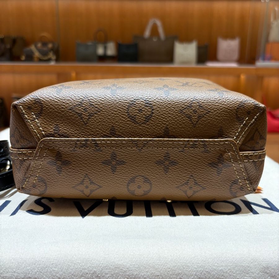 【台中現貨,經典再升級】Louis Vuitton Atlantis BB 手提斜背包|Monogram老花 × 黑皮革拼接|可甜可帥的精品日常|極新保存-2