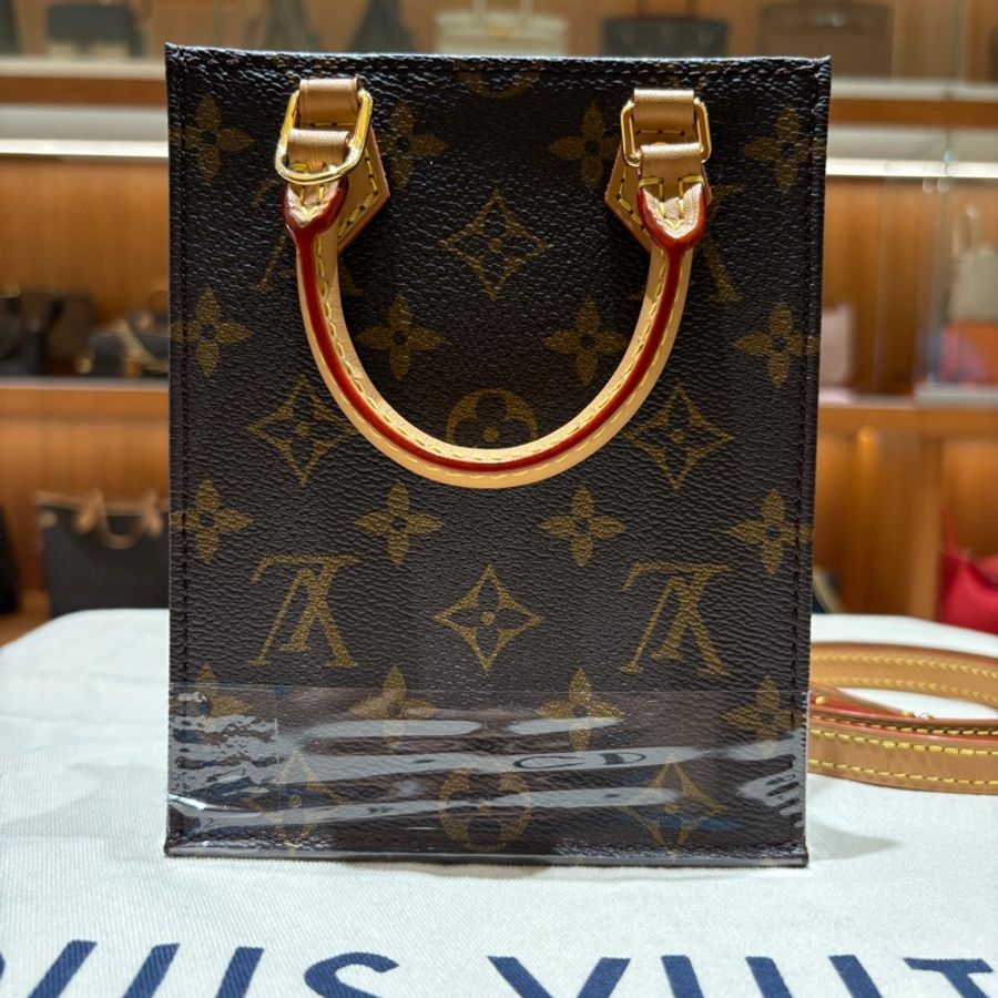【台中現貨,迷你經典不敗款】Louis Vuitton Petit Sac Plat 老花琴譜包|直立手提斜背兩用|小巧耐裝百搭神器|狀況極新-1