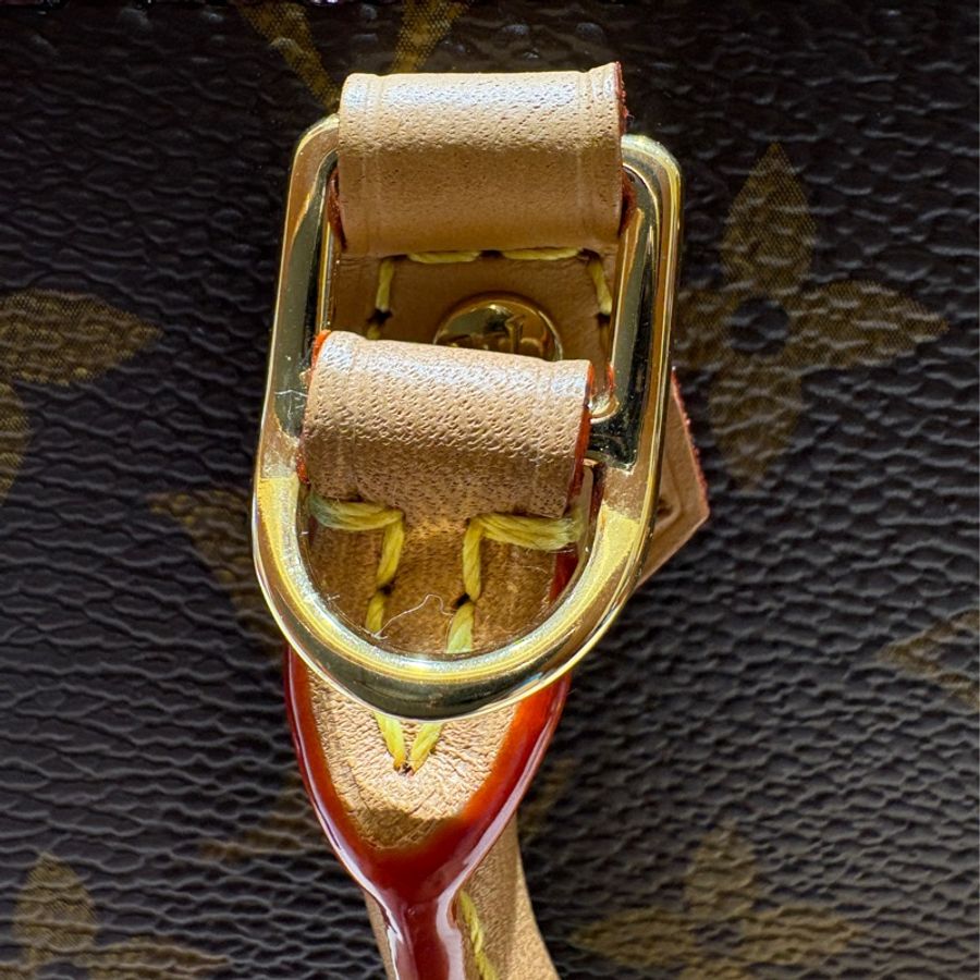 【台中現貨,迷你經典不敗款】Louis Vuitton Petit Sac Plat 老花琴譜包|直立手提斜背兩用|小巧耐裝百搭神器|狀況極新-7