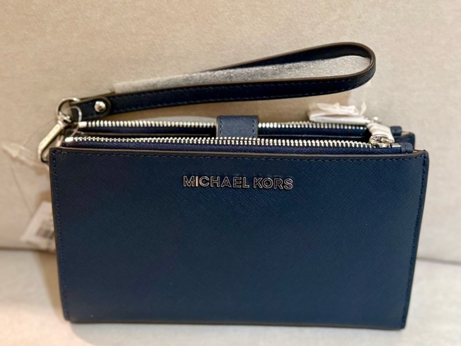 閒置出清 Micheal kors MK 藍色 十字紋防刮皮革 雙層手掛式手拿-0