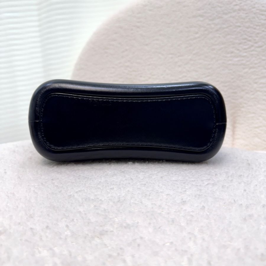 🕯️近全新Chanel 香奈兒 黑色 揉製牛皮 Gabrielle 小號流浪包 肩背包 斜背包 銀金雙色鍊帶 A91810-9