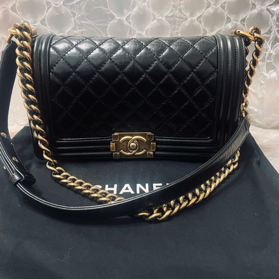 Chanel Boy25 柔油蠟皮 淡金扣-6