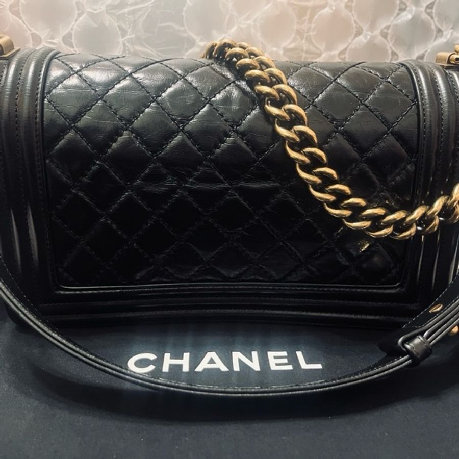 Chanel Boy25 柔油蠟皮 淡金扣-14