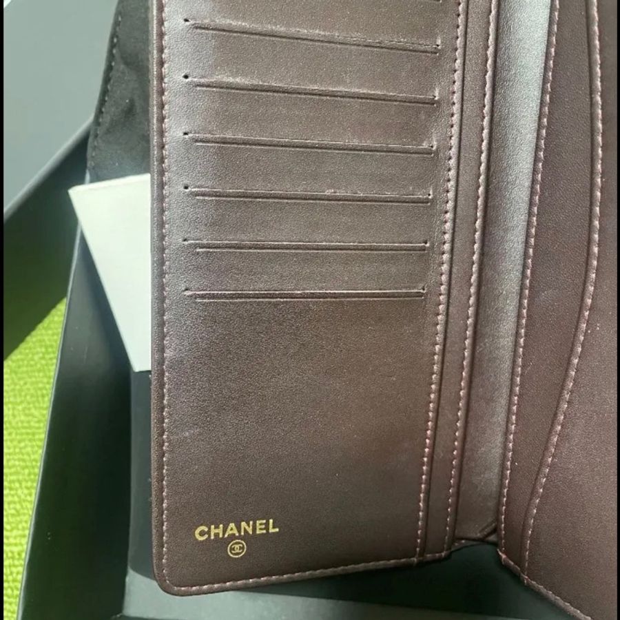 CHANEL 黑金荔枝對折長夾-12