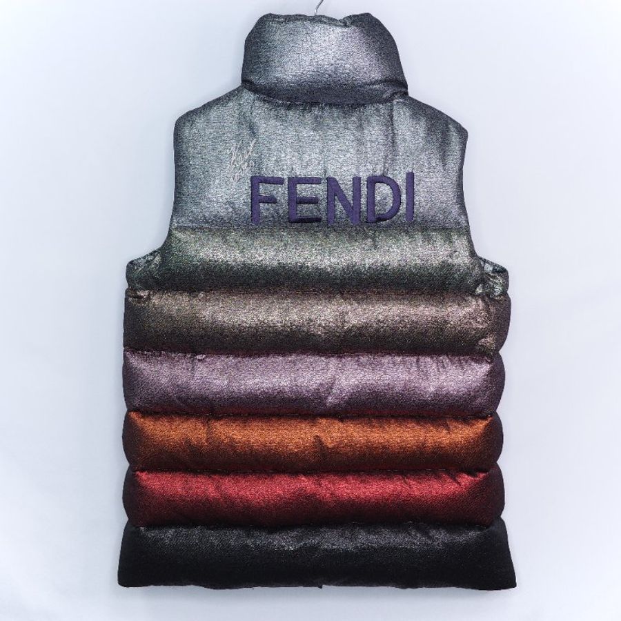 Fendi 芬迪 老佛爺 灰色 黑色 聚酯纖維 羽絨背心 外套-1