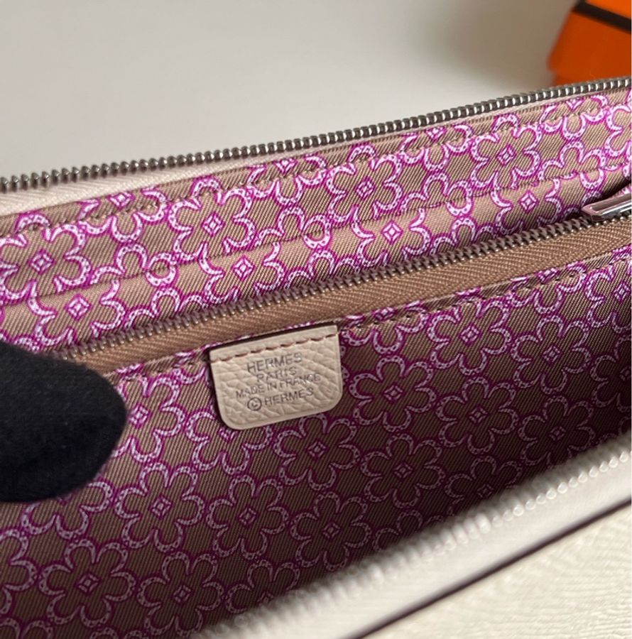 HERMES Silk'In Classique長夾 奶油白-5