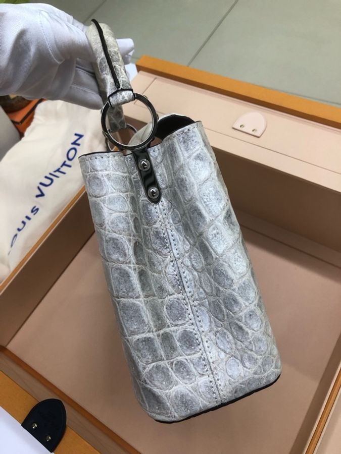 LV 路易威登Capucines 喜馬拉雅原色鰐魚皮小號手提 單肩包-9