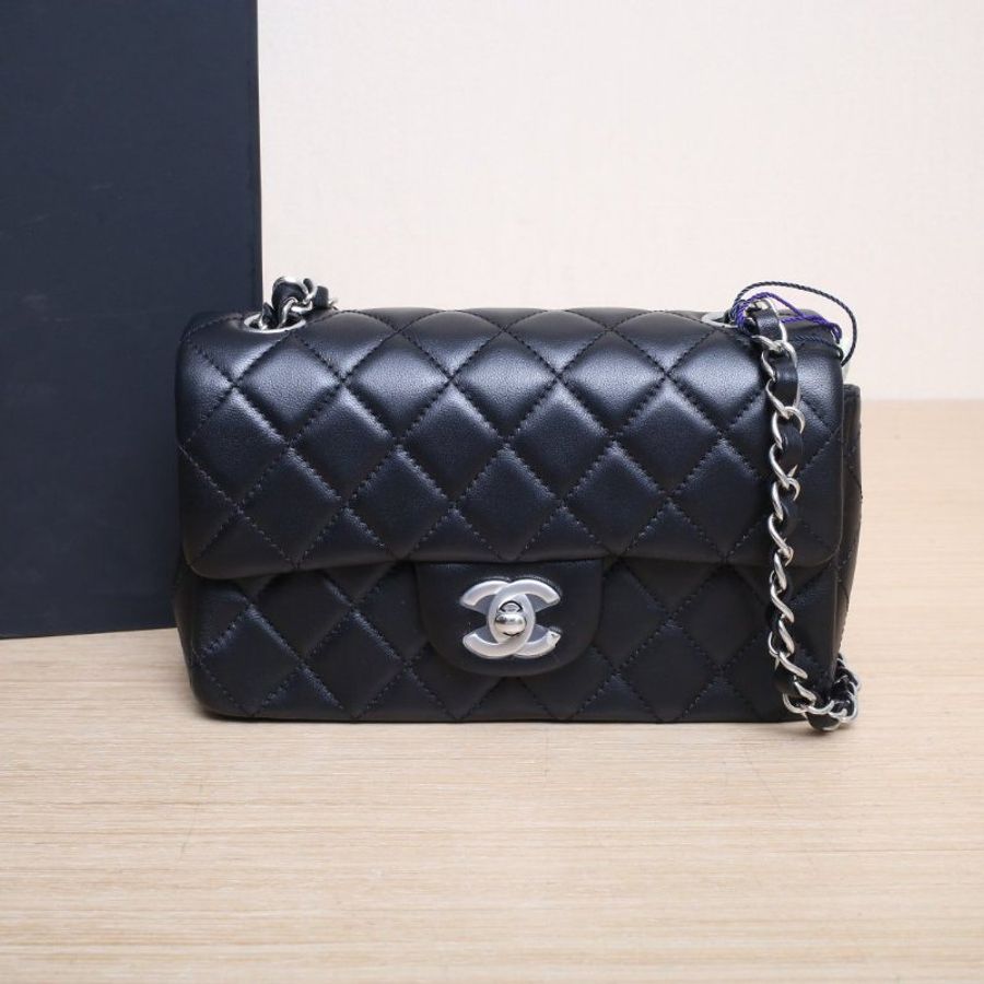CHANEL CF口蓋包大Mini20黑色羊皮晶片開銀扣肩背包-0