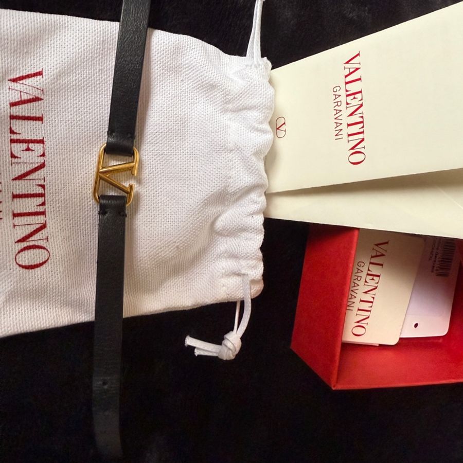 全新 Valentino 皮手環手鍊 經典黑紅 蔡依林-5