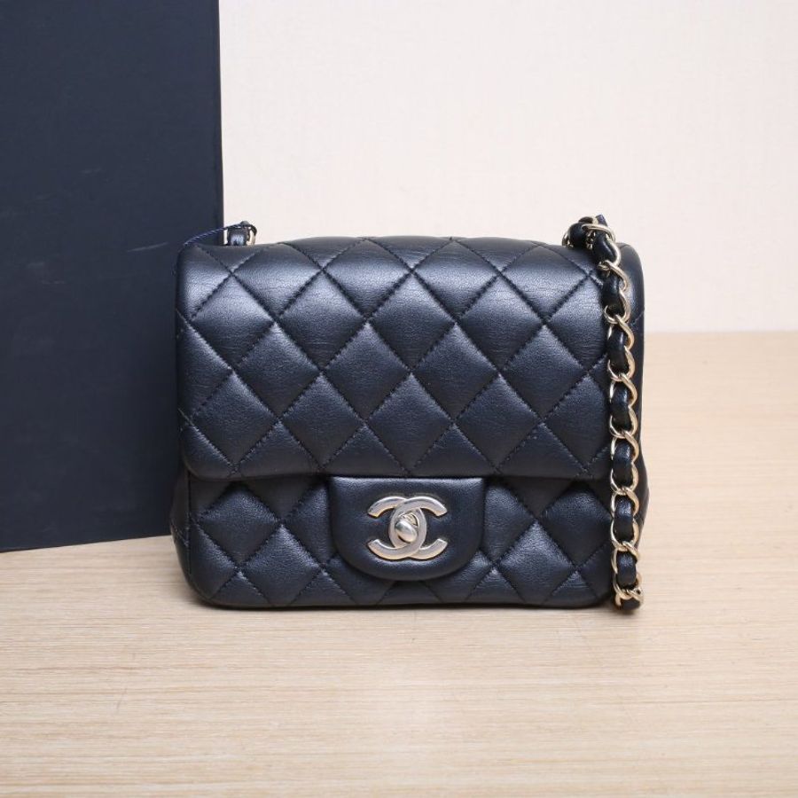 CHANEL CF口蓋包方胖子17黑色羊皮30開淺金扣肩背包-0
