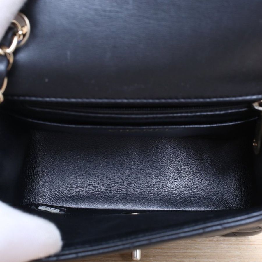 CHANEL CF口蓋包方胖子17黑色羊皮30開淺金扣肩背包-3