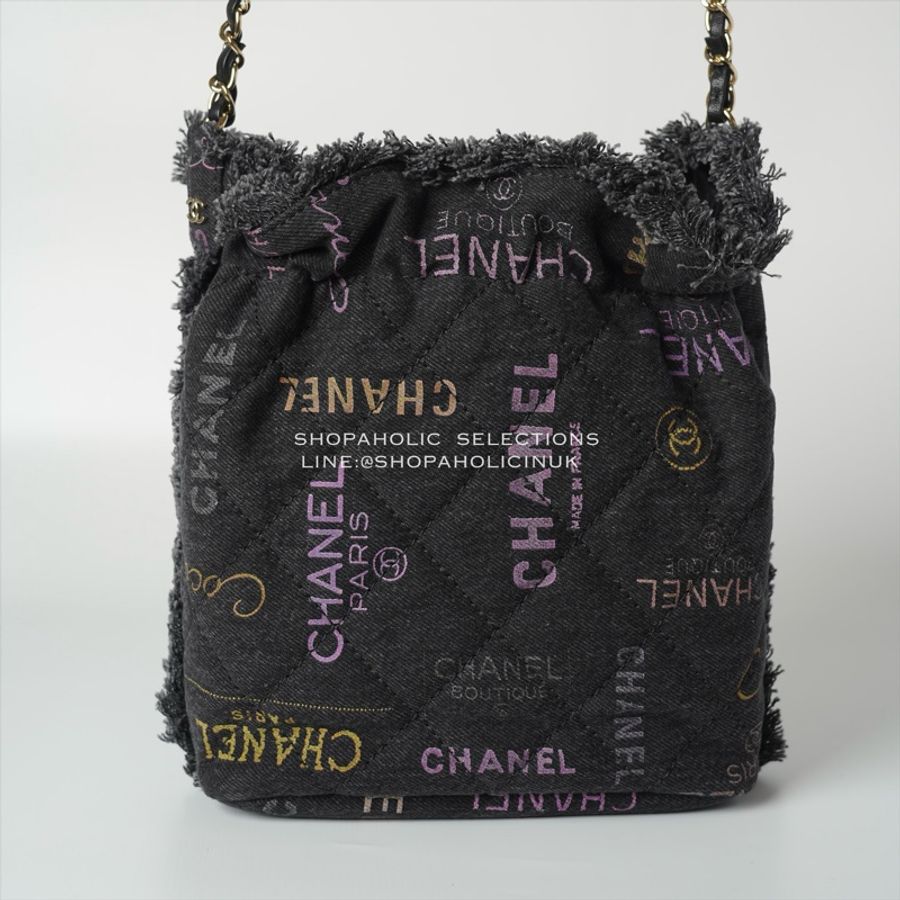 Chanel 22P黑色塗鴉牛仔水桶包大號AS3027-5