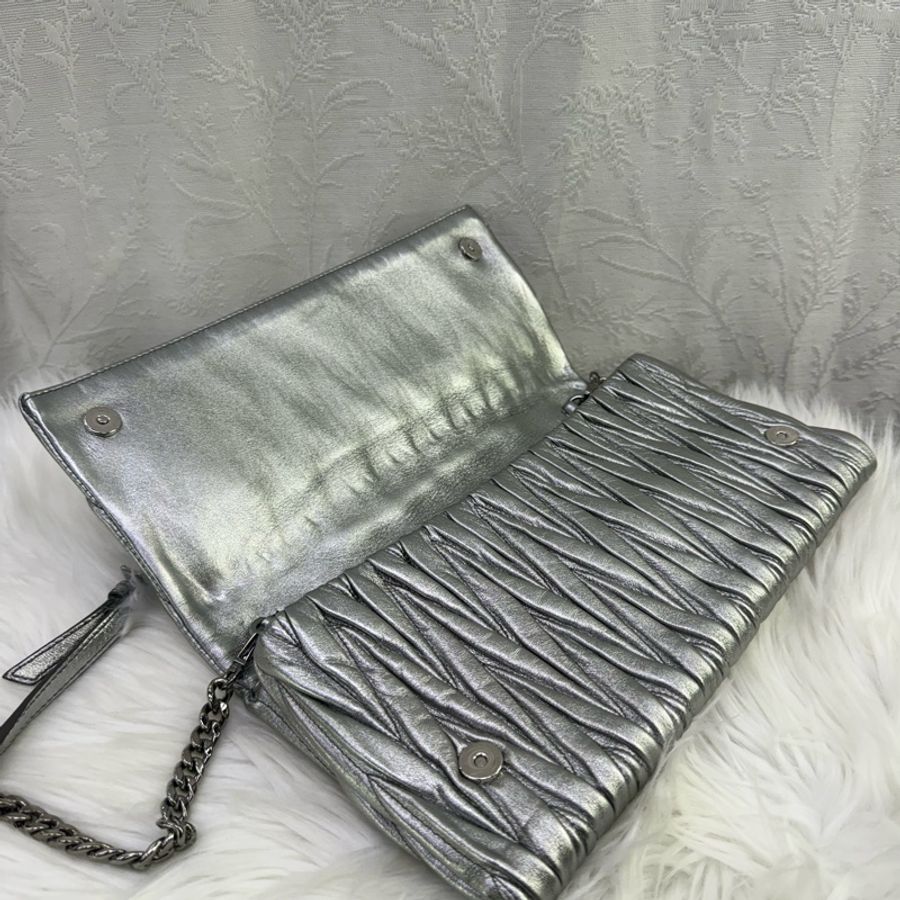 Miu Miu Matelass shoulder Bag-17