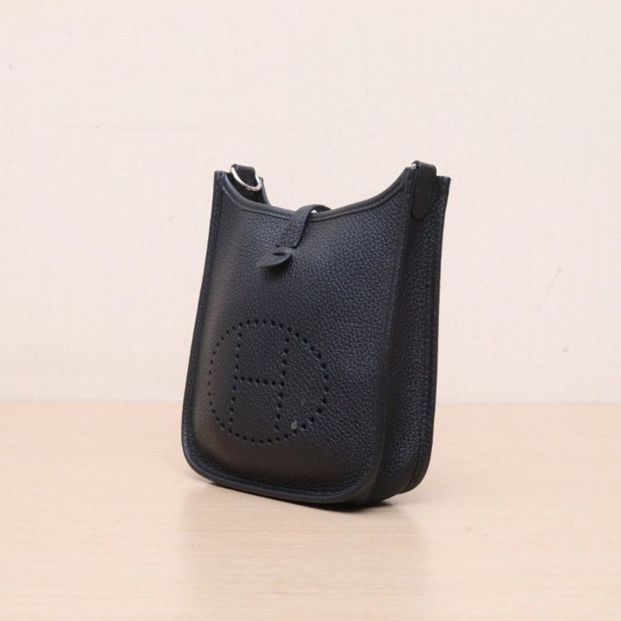HERMES EvelyneMINI1689黑色TC皮Z刻銀扣肩背包-3