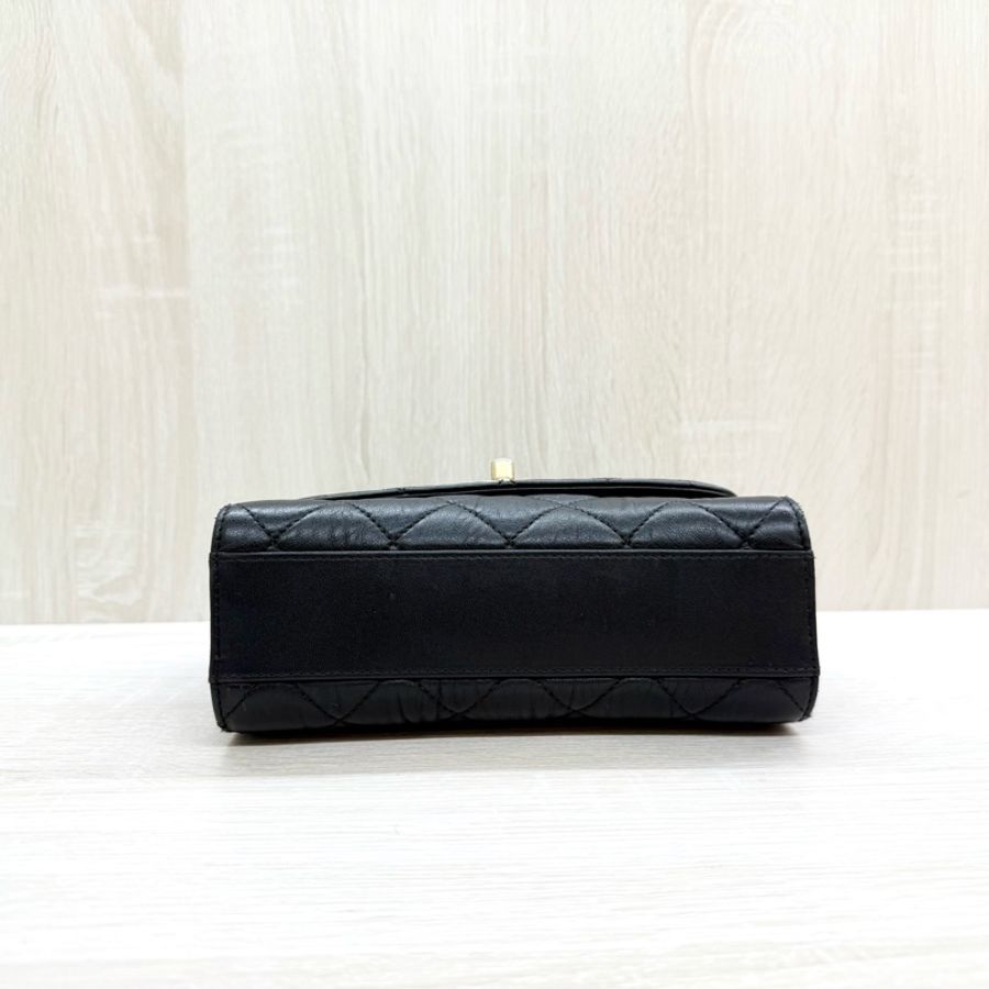 CHANEL黑金揉製羊皮雙C手把轉釦側背包AS2477-4