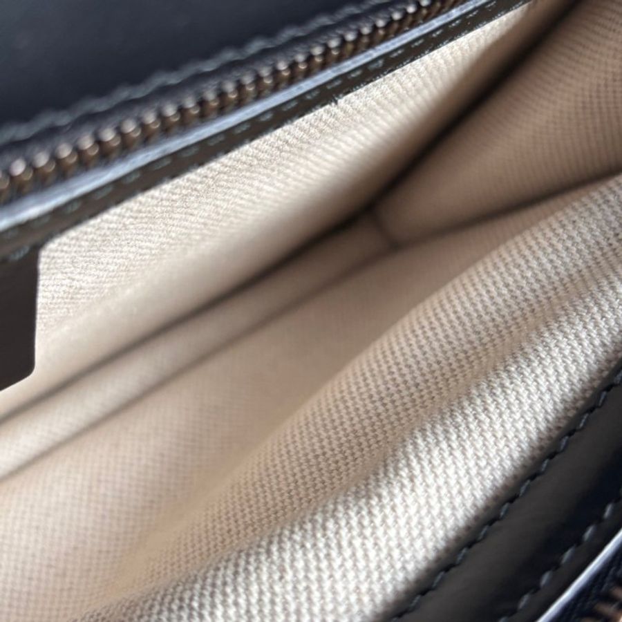 特殊限定款 ::GUCCI:: Marmont 愛心裝飾鏈袋包 斜背包 鏈包-38