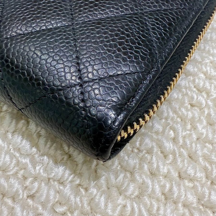 CHANEL - 黑色金釦牛皮8卡ㄇ型拉鍊長夾-8