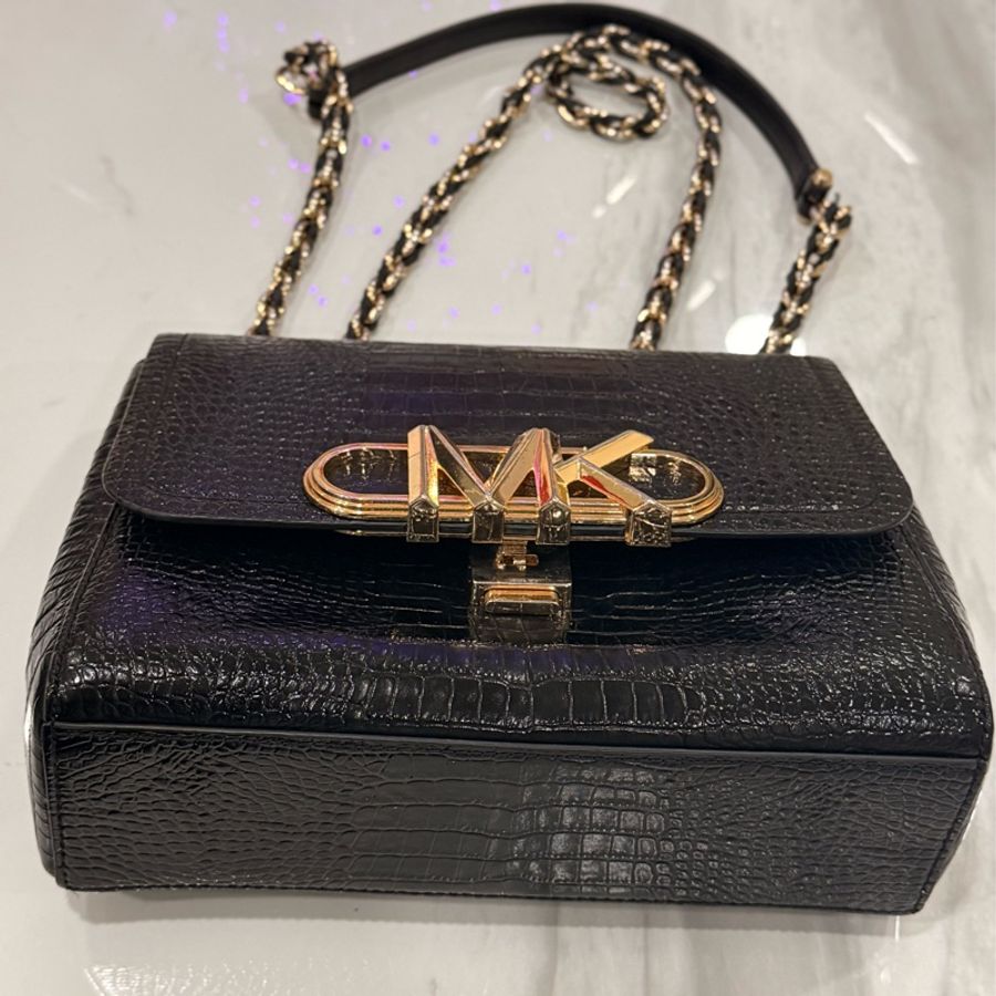 🖤MK 鱷魚壓紋鍊條包|黑色二手 |附購證 / 收據-9