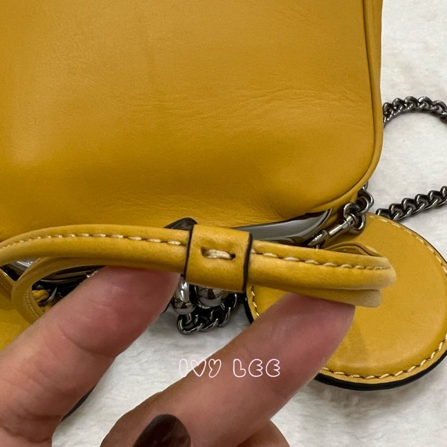 COACH Disney 聯名 黃色 皮革 米奇 米妮 手提包 斜背包 正品 二手精品-2