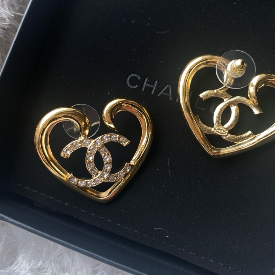 914intheair精品代購『全新閒置』Chanel 愛心logo耳環(許路兒同款)-4