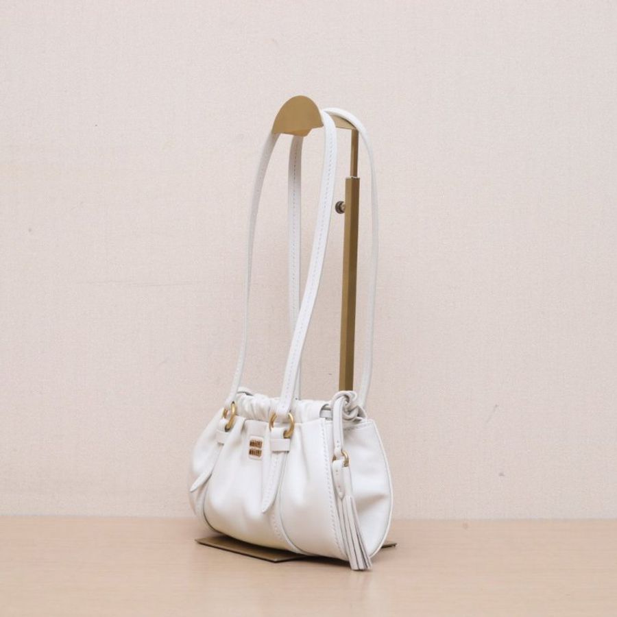 MIU MIU 白色羊皮金扣25SS新款miumiujoe迷你單肩包肩背包-3