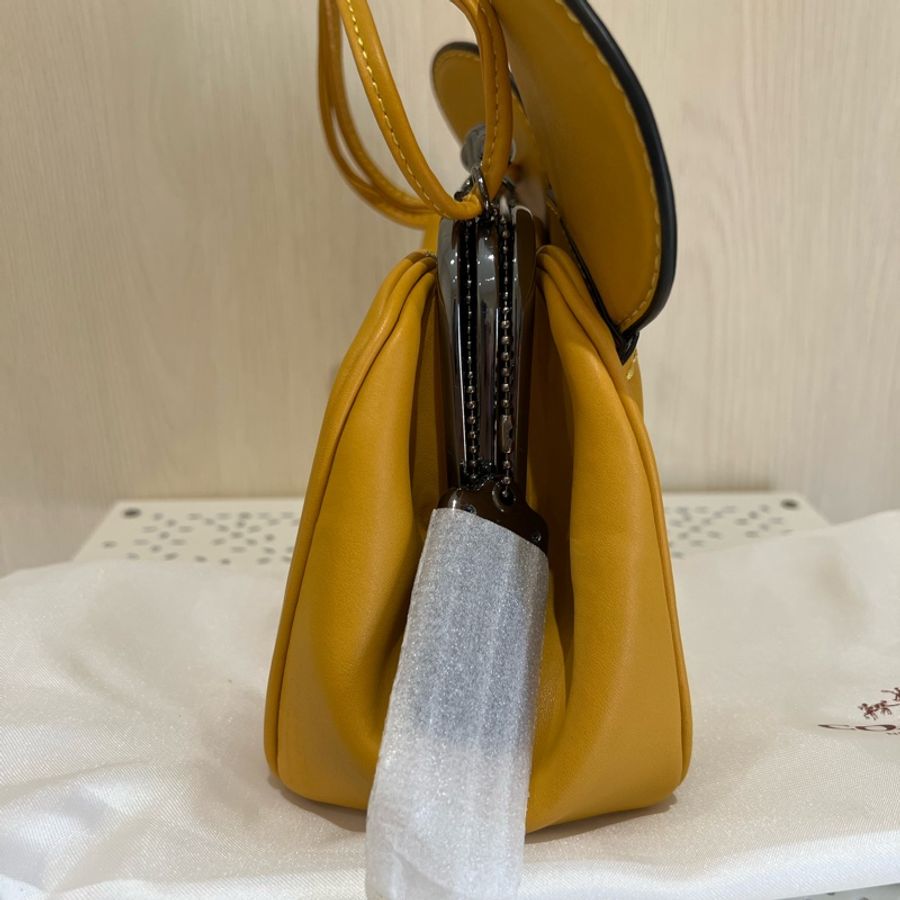 Coach*Disney 聯名芥末黃米奇包 孫芸芸同款 手提包 斜背包(全新收藏品)-2
