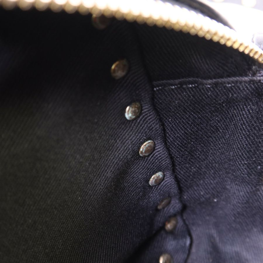 Valentino 牛皮皮革Rockstud Crossbody金扣肩背袋-17