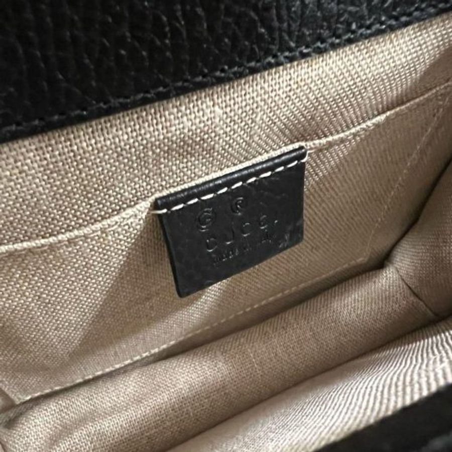 東區正精品㊣GUCCI 510304 近全新黑色全皮金扣金屬雙G壓釦式斜背包鍊包 RA1820-5