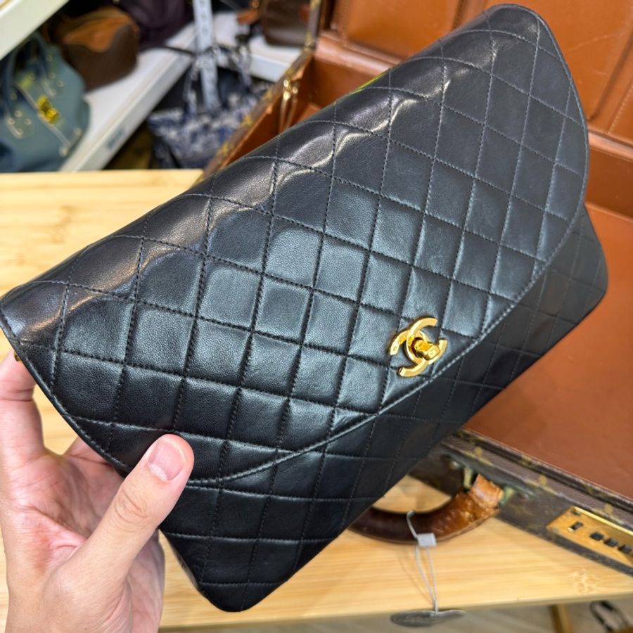 CHANEL Vintage黑羊皮信封鏈包♠️罕見款-7