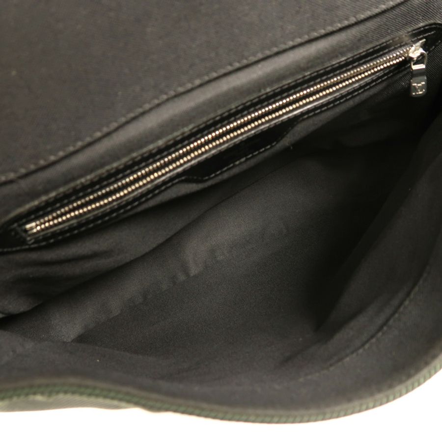 LOUIS VUITTON Taiga Victor銀扣肩背袋-4