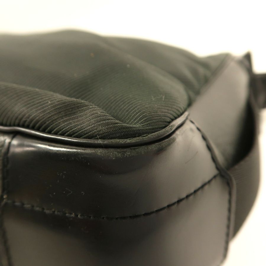 LOUIS VUITTON Taiga Victor銀扣肩背袋-10
