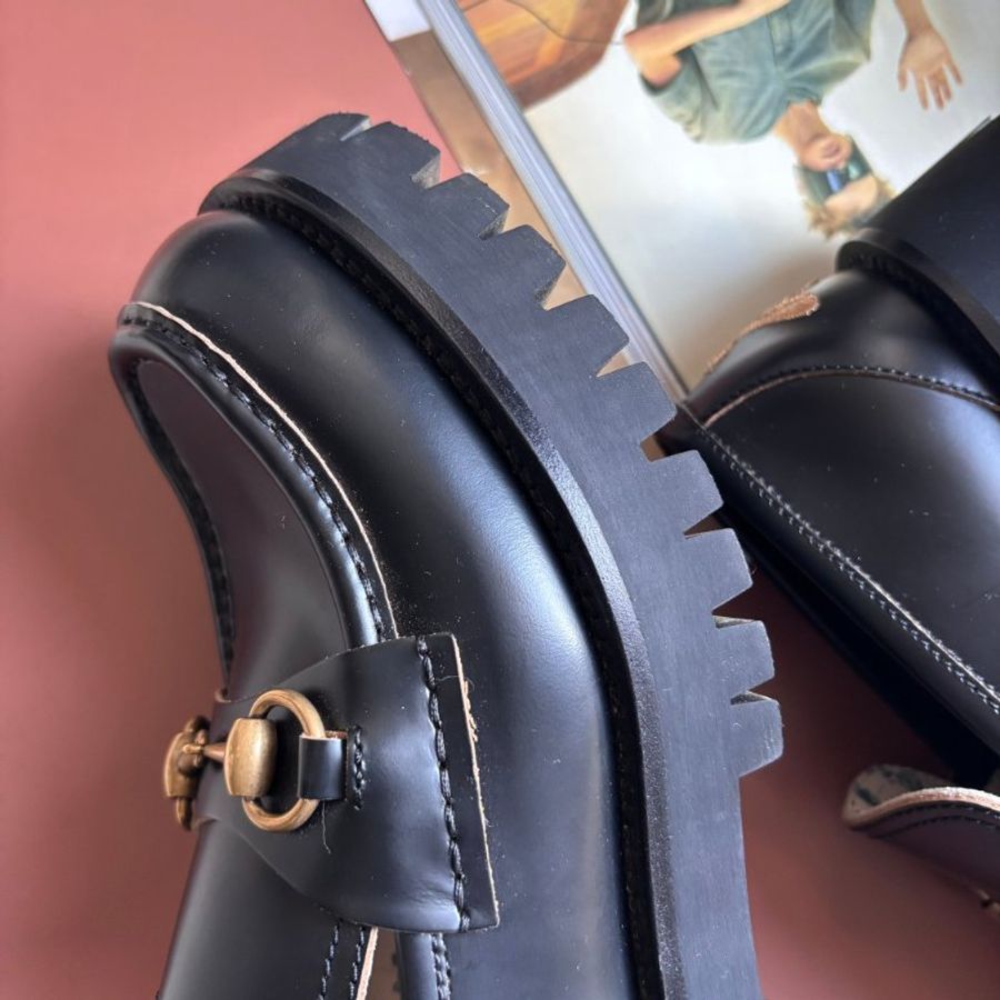 ::GUCCI:: 黑色皮革x金屬馬銜釦樂福鞋 38號-15