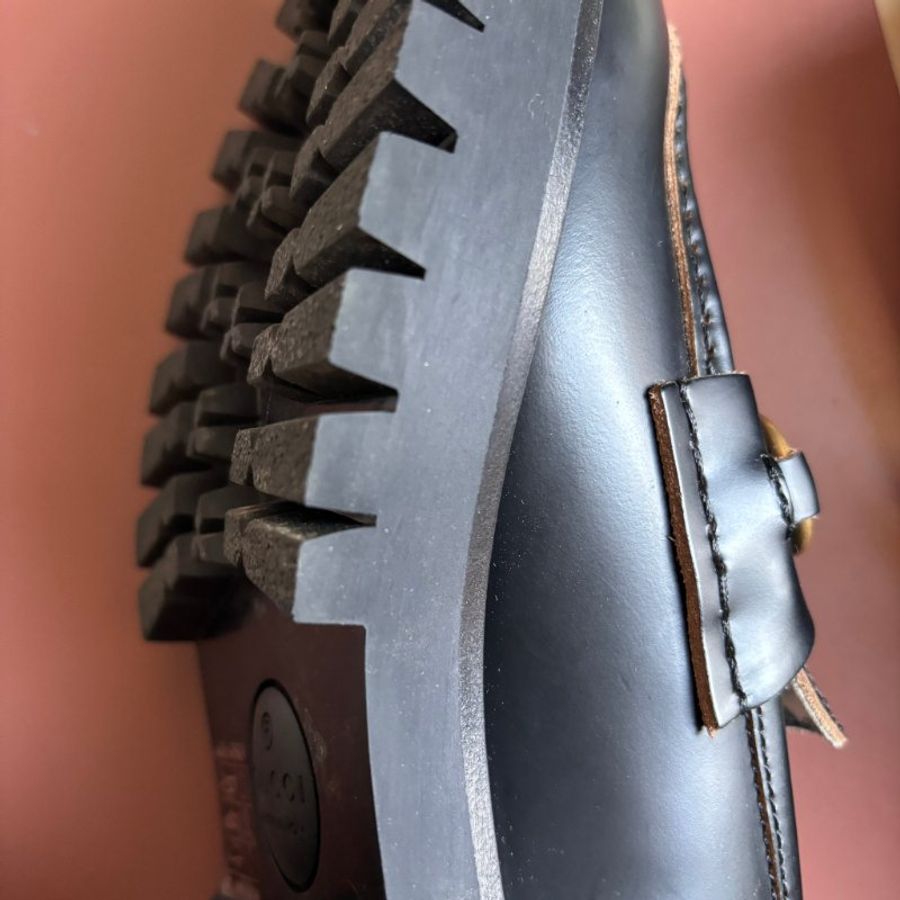 ::GUCCI:: 黑色皮革x金屬馬銜釦樂福鞋 38號-22