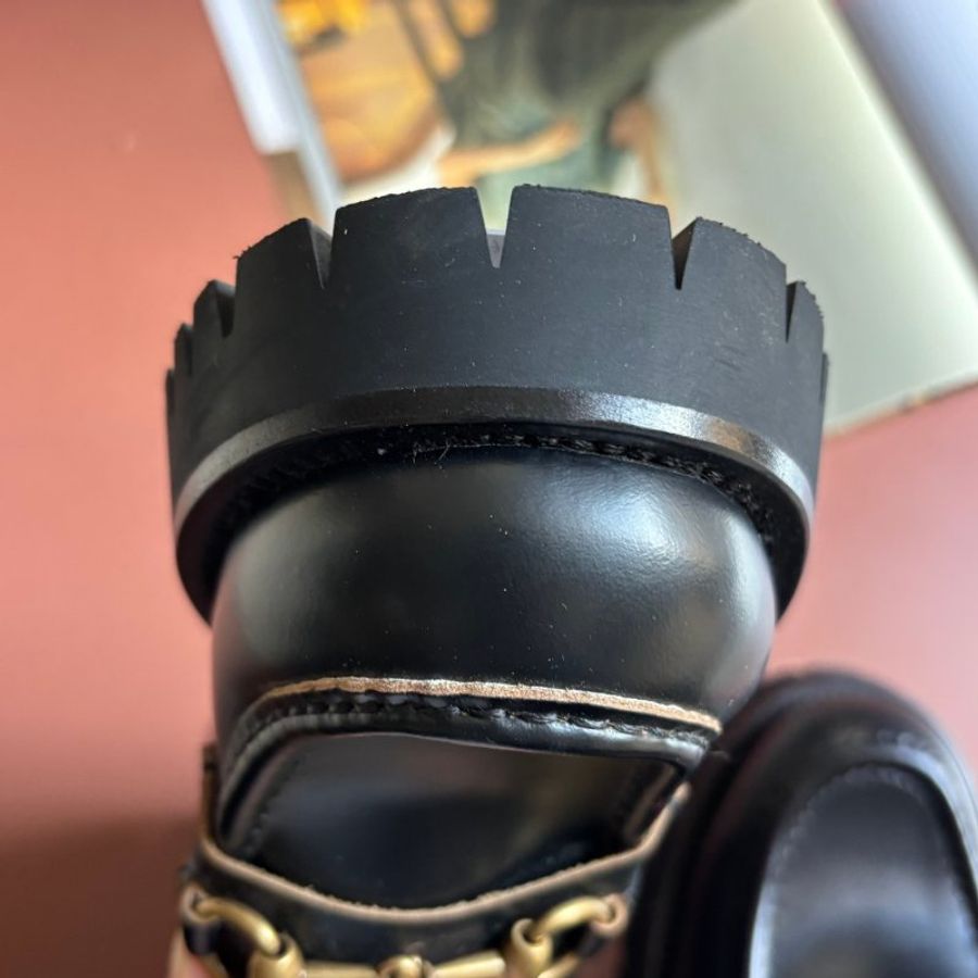 ::GUCCI:: 黑色皮革x金屬馬銜釦樂福鞋 38號-30