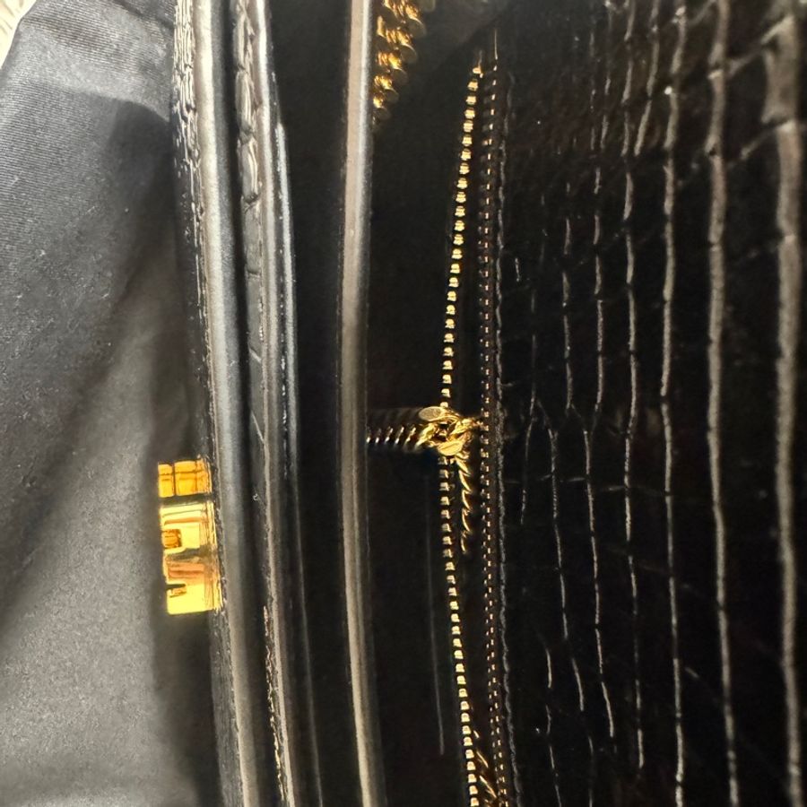 甜甜價SAINT LAURENT 黑亮面 鱷魚壓紋 鍊條包 金色鏈條 肩背包 側背包 近全新未使用 精品-10