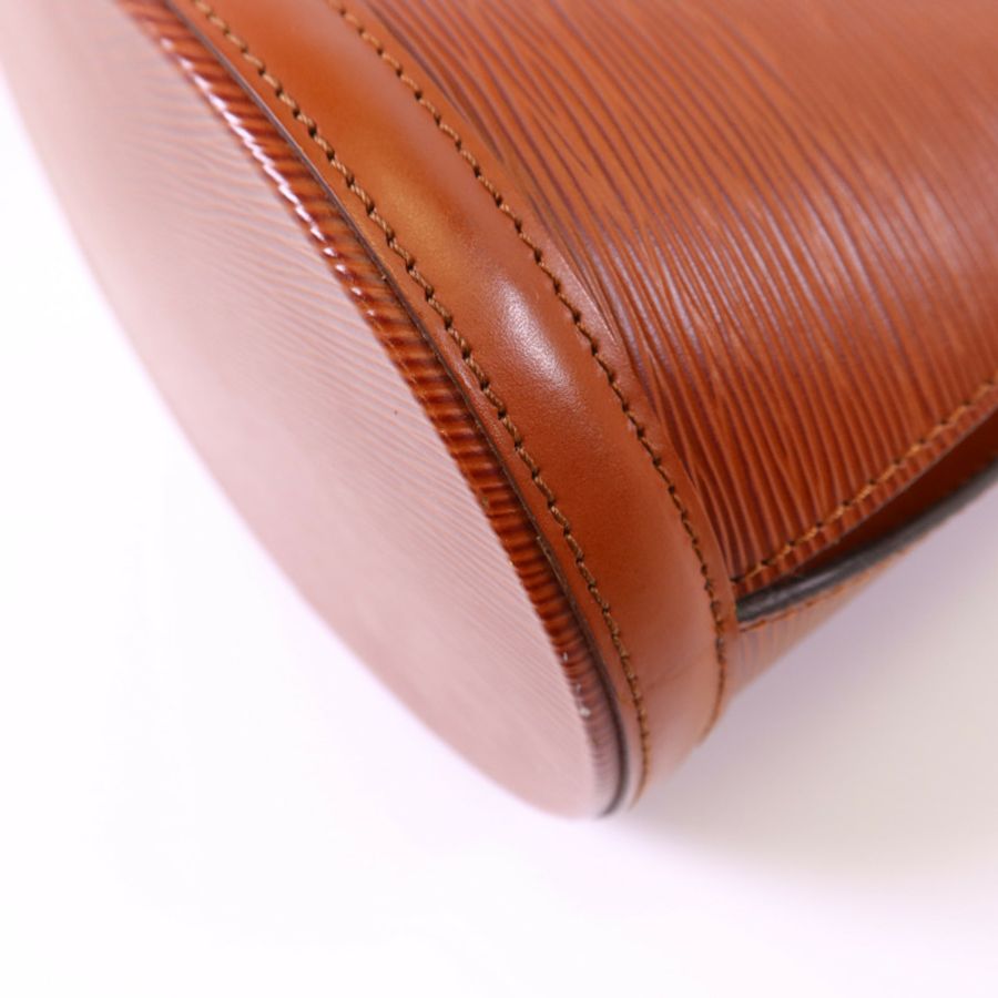 LOUIS VUITTON Epi Cluny金扣肩背袋-13