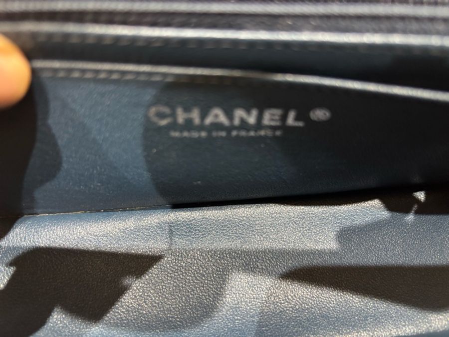 chanel 藍色羊皮銀鏈coco 包-11
