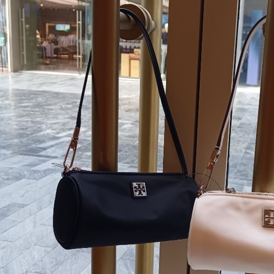全新Tory Burch Virginia 時尚筆筒包-1