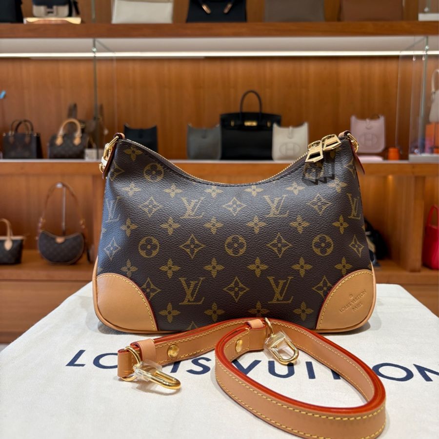 【質感與流線的完美融合】Louis Vuitton Monogram Boulogne 牛角包|經典老花帆布|金鍊肩背+天然皮飾邊-2