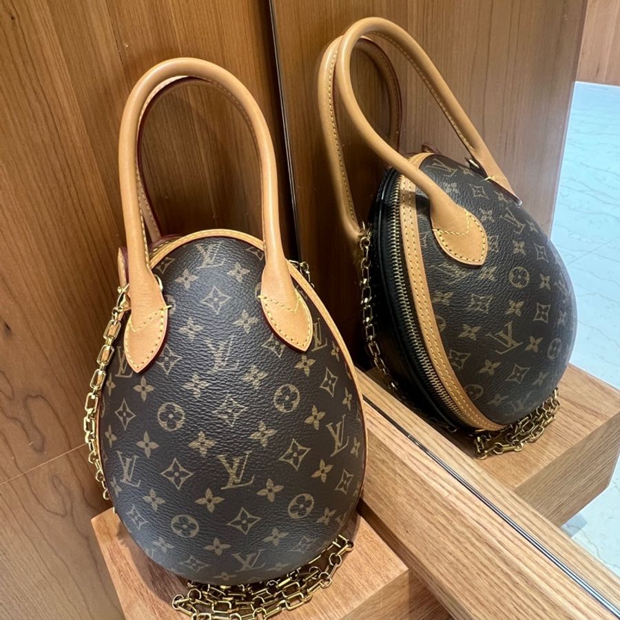 【LV 經典老花 × 限量藝術品】Louis Vuitton Monogram Egg Bag 恐龍蛋手提包|立體雕塑感設計|限量稀有收藏款-2