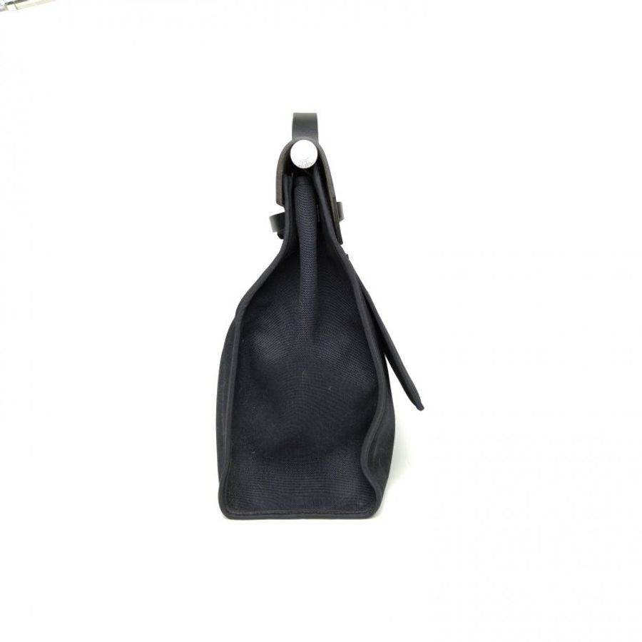 HERMES Herbag3989黑色帆布/Hunter牛皮A刻銀扣肩背包-1