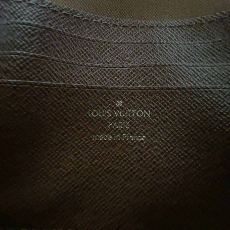 LOUIS VUITTON*Wallet on Chain Ivy*專櫃價63000-25