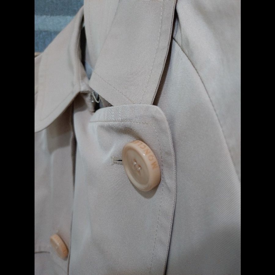 Moncler 淺卡其色風衣-4