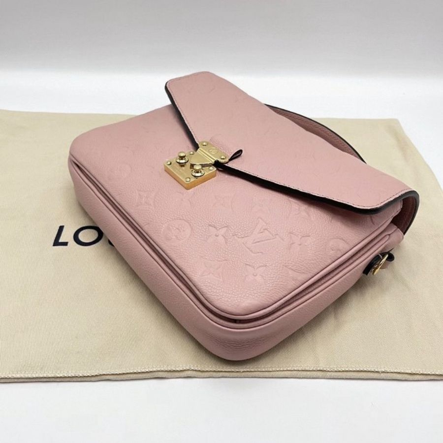LV粉色全皮郵差包25*19*7 95新 配件塵袋-3