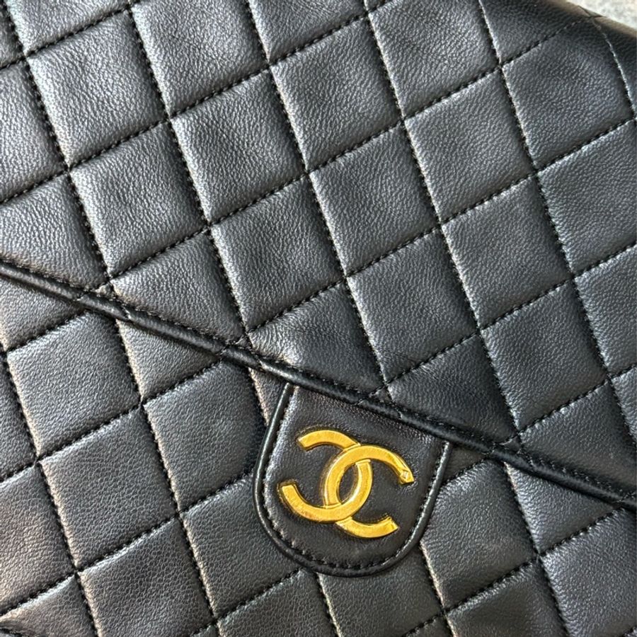 🏷️ Chanel woc-10
